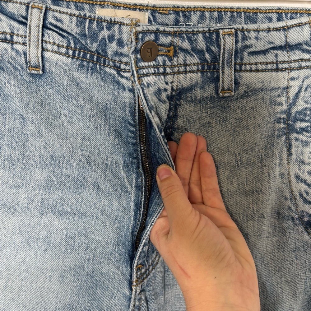 Pilcro Jeans - Lonnie Cuffed High Rise Straight Leg. 
Lighter Wash, Blue Denim. - Picture 11 of 15